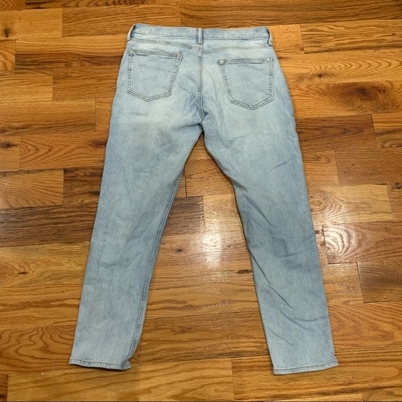 Old Navy Slim Light Wash Denim Jeans - Picture 6 of 7